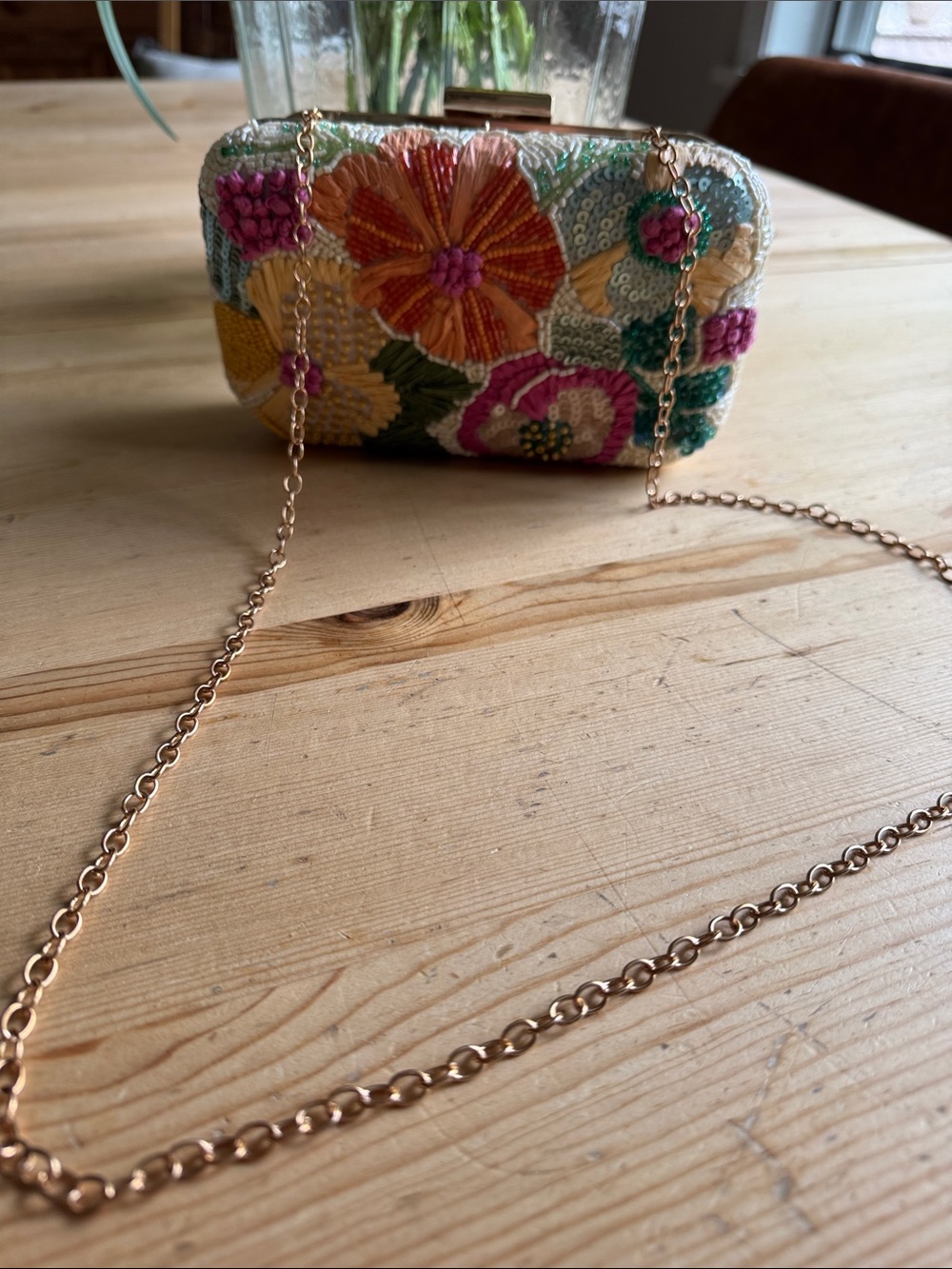 Beaded and raffia floral cocktail/formal clutch or shoulder bag.